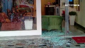 p嫌母煩轟店1800