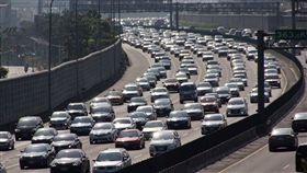 國道,高速公路,塞車_中央社