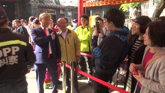 蔡英文親臨豐原發紅包　川普也來了？