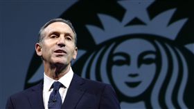 星巴克（STARBUCKS）執行長舒爾茲（Howard Schultz）（圖／美聯社／達志影像）