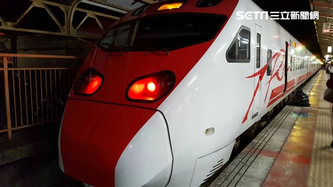 賀陳旦：開發鐵道觀光　研擬分級收費