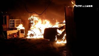 過年放鞭炮惹禍？5車慘遭燒毀成廢鐵