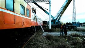 台鐵,意外,出軌,車次,時間,電源車,延誤,誤點（臉書　https://www.facebook.com/www.railway.gov.tw/?fref=ts）