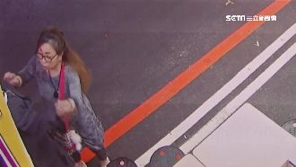 趁人多行竊　大媽2分鐘摸走韓貨外套