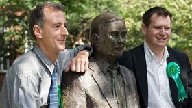 flickr圖靈/Pete Birkinshaw/https://www.flickr.com/photos/binaryape/3576109789/in/photolist-6s1uRk-5W8AcP-fkoHwr-8NhuDa-MdVeSc-6s5CR3-BEdUTy-FyjLPH-5R7tEn-qak91H-ndiPsR-mS9mHT-wsDDb6-mw1ETg-596FuT-p9HURw