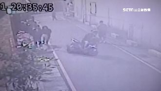 賊壓車行搶糗犁田　慘遭婦人霸氣壓制