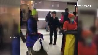 疑被潑到髒水　婦獅吼攻飆罵清潔員