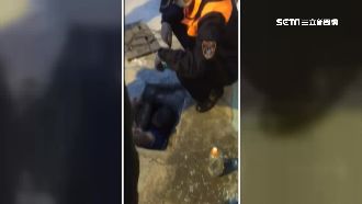 縮骨功？醉男卡40公分水溝動彈不得