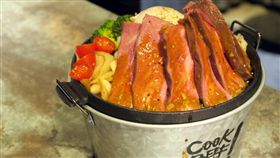 王品集團Cook Beef酷必牛排飯。（圖／記者簡佑庭攝）