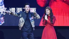 韓國新生代女星金裕貞首度來台舉辦見面會與粉絲相見，歌手周興哲驚喜站台合唱中文歌--鄭先生