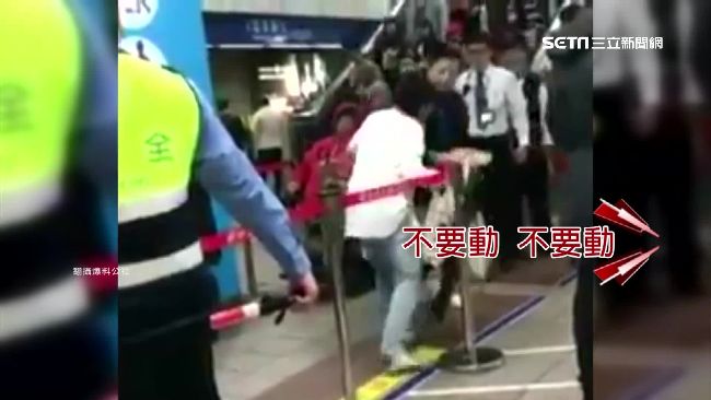 搞丟悠遊卡竟暴走　婦人大鬧捷運站