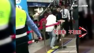 搞丟悠遊卡竟暴走　婦人大鬧捷運站