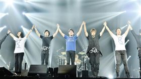 《Re：DNA 〜2017 復刻版〜》　五月天
圖／相信音樂提供