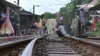 幫客人拍照錯了？運將被天燈業者圍毆