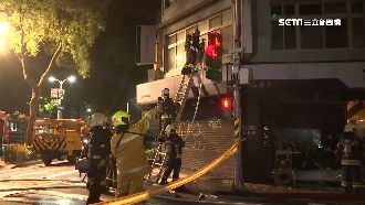 知名茶飲店凌晨竄火　及時搶救無人傷