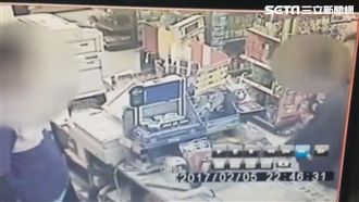 店員護鈔慘遭斷掌　惡少行兇畫面曝光