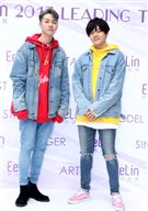 伊林模特兒新春開工團拜，金雞報喜大發利市。（記者邱榮吉/攝影）