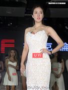 性感正妹白晢美人兒U Yi。（記者邱榮吉/攝影）