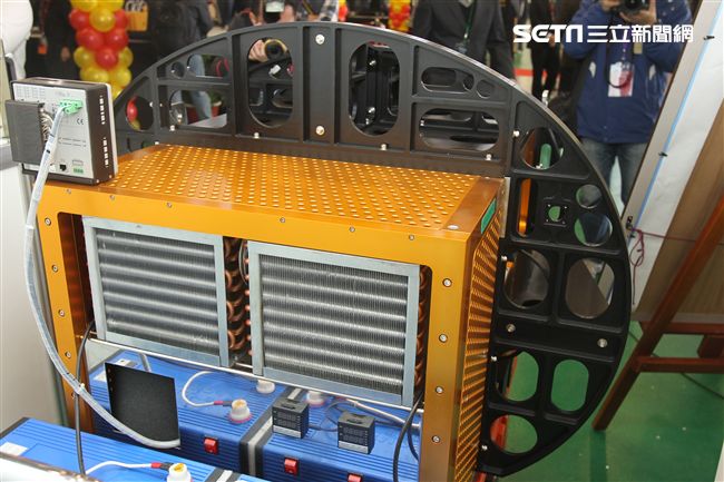 空用AESA主動電子掃描陣列雷達。（記者邱榮吉/攝影）