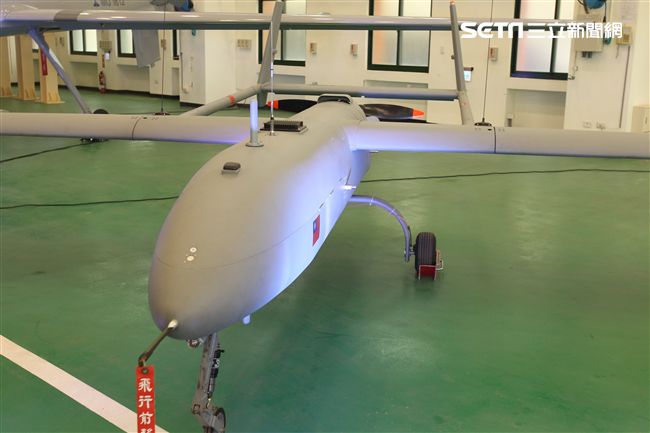 中科院研發的大小不同功能無人機。（記者邱榮吉/攝影）