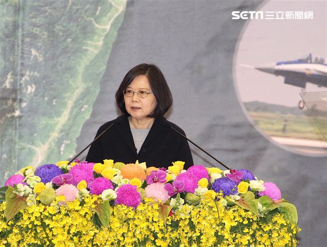 總統蔡英文7日上午出席「新式高教機委製協議書暨合作備忘錄簽署啟動典禮」。（記者邱榮吉/攝影）