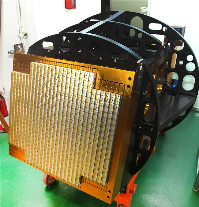 空用AESA主動電子掃描陣列雷達。（記者邱榮吉/攝影）