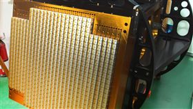 中科院展出AESA(電子主動掃描列鎮雷達)。　記者邱榮吉攝