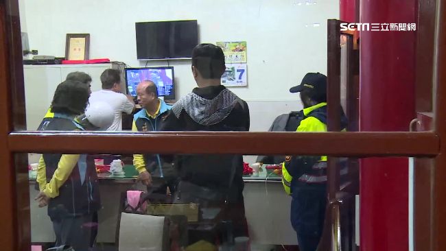 遶境擦撞走火！男遭10多黑衣人砍傷