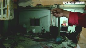 台南轎車高速破屋噴引擎，屋主睡夢中遭撞重傷。車禍、民宅、轎車