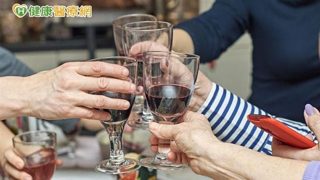 尾牙接春酒喝不停？　小心胰臟拉警報