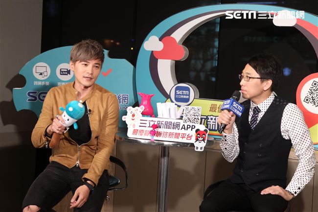 安安大明星會客室- 是元介Jay Shih駕到，未發表的新歌將在節目中首度唱給大家聽。（記者邱榮吉/攝影）