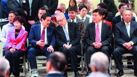 詹郝吳（右起）都不認為用「協調」取代「競選」有可行性。（圖／柯承惠攝影／新新聞）（名家）