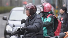 冬天,寒流,冷氣團,冷鋒,天氣,氣溫,低溫,急凍 圖／記者林敬旻攝