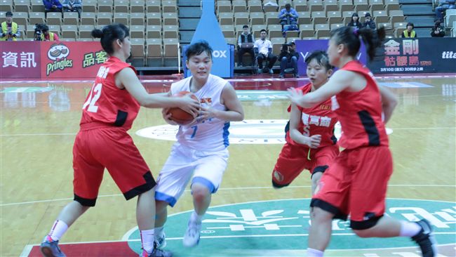 第四節甩開苗商　南湖女籃首勝終開胡