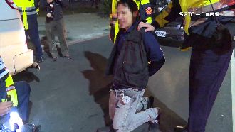 闖紅燈拒檢逃逸　駕駛遭脫褲搜身還笑