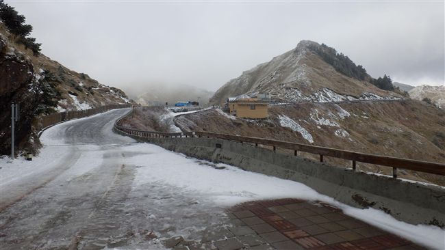 天寒地凍登山恐飄雪　切記禦寒二三事