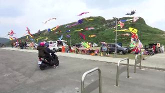 潮境公園飛天掃帚暴紅　直擊擺攤亂象