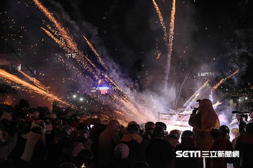 鹽水蜂炮,元宵節 圖／記者林敬旻攝