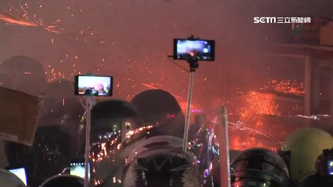 鹽水蜂炮嗨射60萬發　11人被炸傷