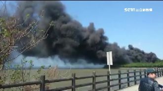 廢棄輪胎廠陷火海　濃煙直竄怵目驚心
