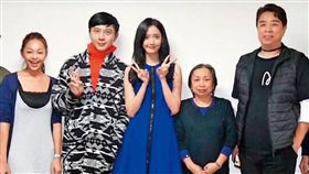 強嘉恩假稱「阿妹經紀人」，幫娛樂公司牽線韓國藝人來台。