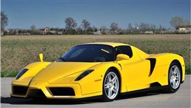 台中,跑車,名車,薪水,老闆,中小企業,黑道　圖／翻攝自臉書