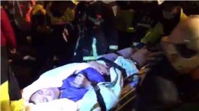 國5,國3,遊覽車,邊坡,翻落,救援,蝶戀花旅行社　圖／翻攝畫面 16:9