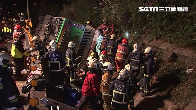 國道遊覽車事故　林全指示全力搶救