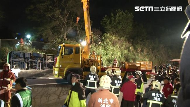 國道翻覆意外　蔡英文：請為傷者祈福