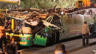 遊覽車33死11傷　生還者多坐左側