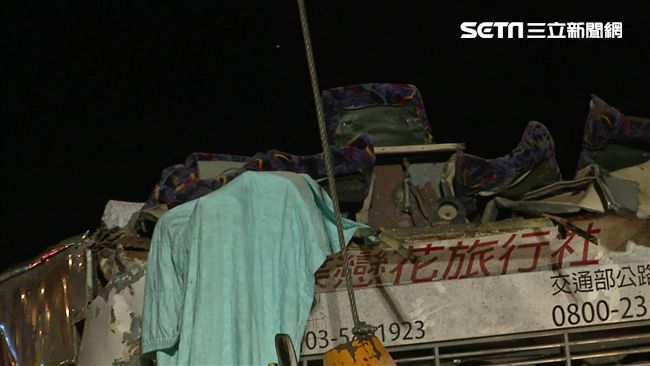 國道翻車33死　藍委籲檢討一日行程
