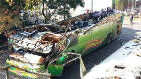 武陵賞櫻團翻車、蝶戀花旅行社、遊覽車國道翻覆、遊覽車翻車、國道車禍