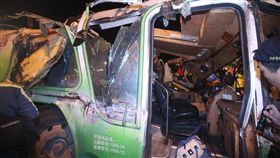 武陵賞櫻團翻車、蝶戀花旅行社、遊覽車國道翻覆、遊覽車翻車、車禍（圖／中央社）