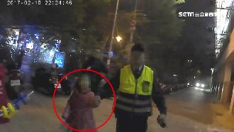 迷路女童堅不報姓名　員警哭笑不得
